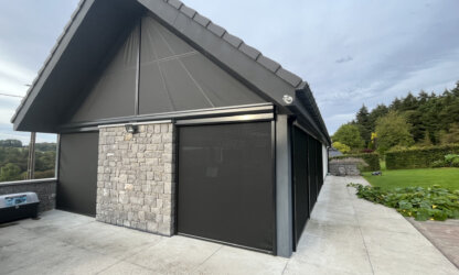 maison-unifamiliale-stores-screen
