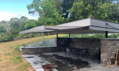 pool-house